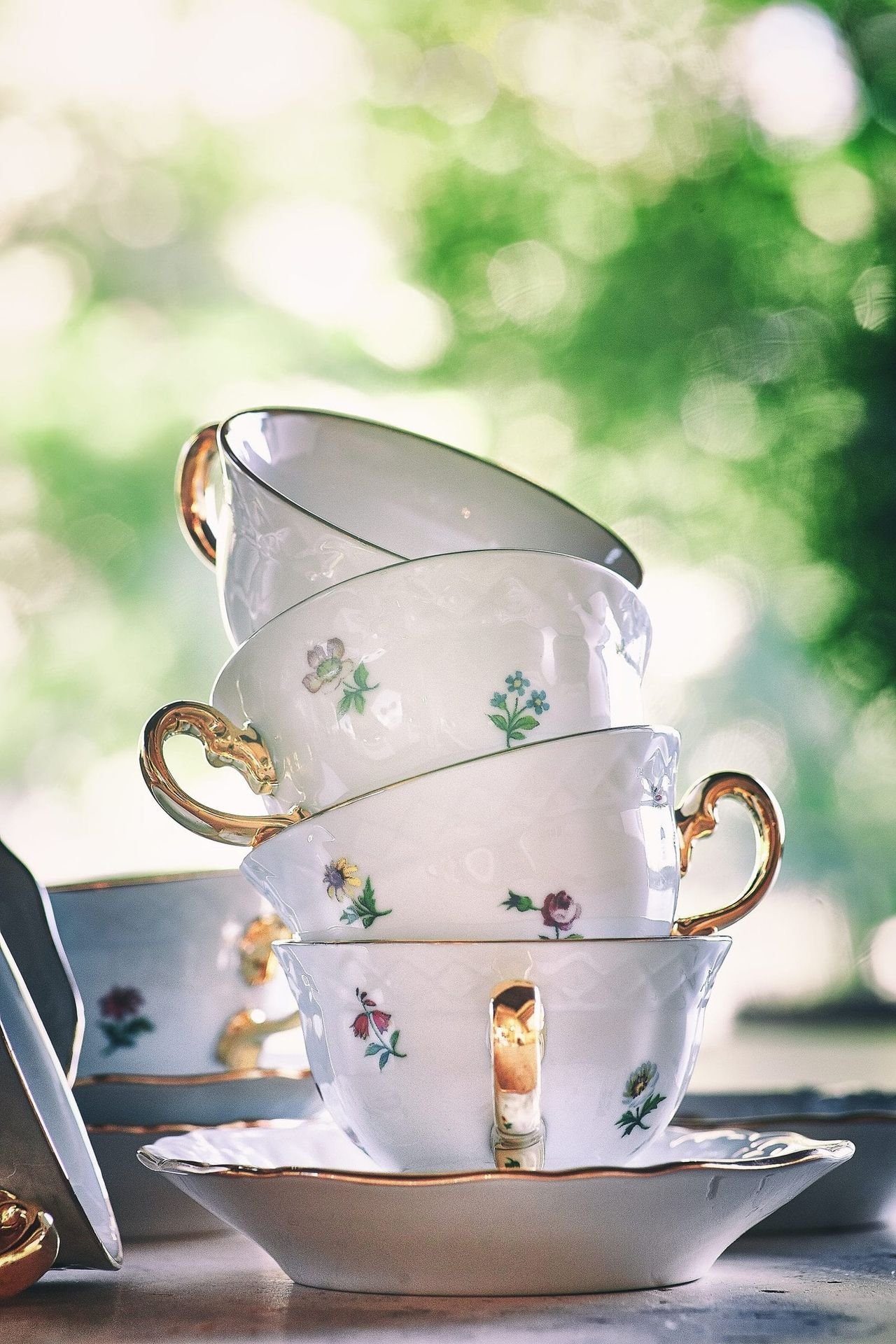Afternoon Tea in Cambridge Cups